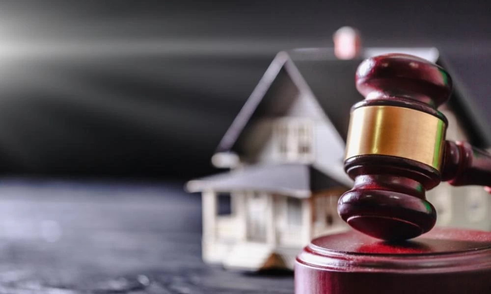 Το κόλπο με τα funds που θα ληστέψουν τα περιουσιακά στοιχεία των Ελλήνων